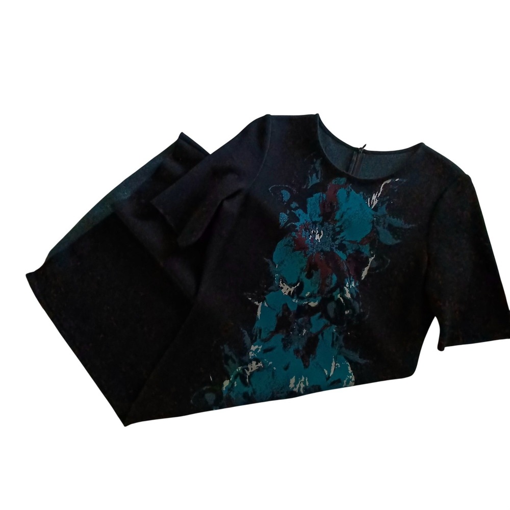 St. John Black Knit Sheath Dress Abstract Floral Intarsia Short Sleeve Size 6 - Picture 12 of 12